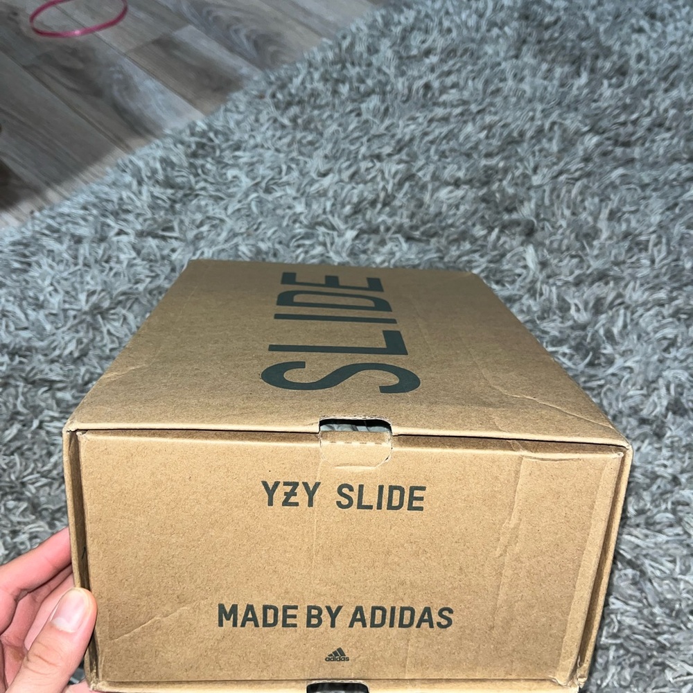 Yeezy slide onyx size 10 - Picture 11 of 13